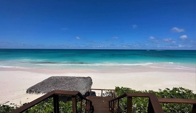 Monticello, Desert Rose beachfront cottage,Tiki Hut & Generator,10% Off 7+nights