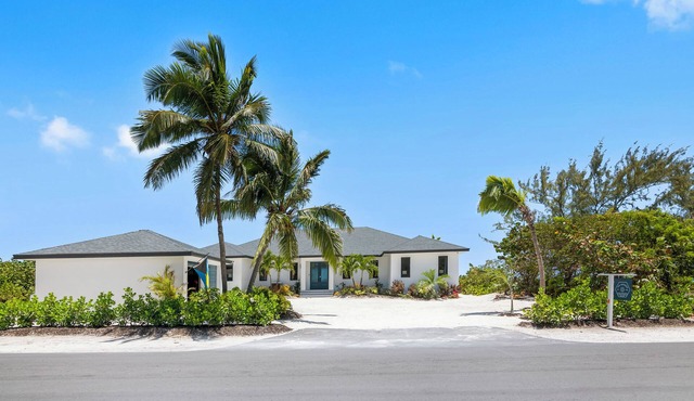 "New" 5 bedroom Exuma Beach Front Estate w/Pool & No Neighbors on either side!