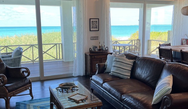 NEW - BEACH FRONT RAISED VILLA-VIEWS FROM EVERY ROOM & WHOLE HOUSE GENERATOR!