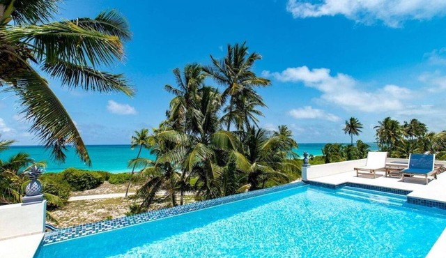New Luxury Home Pink Sand Beach w/Heated Pool