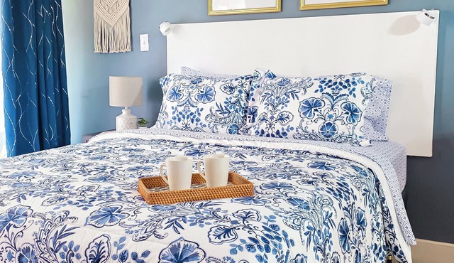 NEW Luxury RoyalBlue 1109 Beachfront Studio at Coral Beach, Grand Bahama