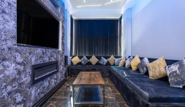 New Mixies Manor