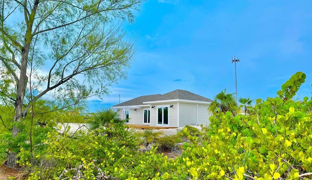 New two bedroom home only steps from Tropic of Cancer Beach in Little Exuma