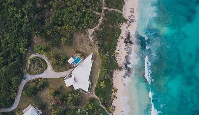 Newly Remodeled Beachfront Estate w/Pool, Hot Tub, Views, Walk to Rest./Bar