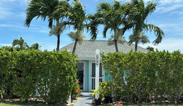 Newly Renovated Bathroom and Outdoor Shower! - Sandy Feet Retreat, Treasure Cay