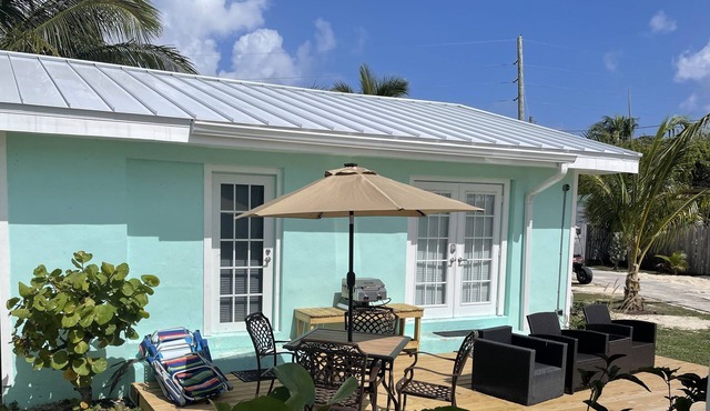 Newly renovated cottage steps from the water