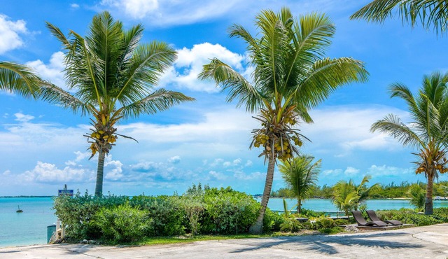Newly renovated Oceanfront Townhouse with Stunning Views & Private Beach Access