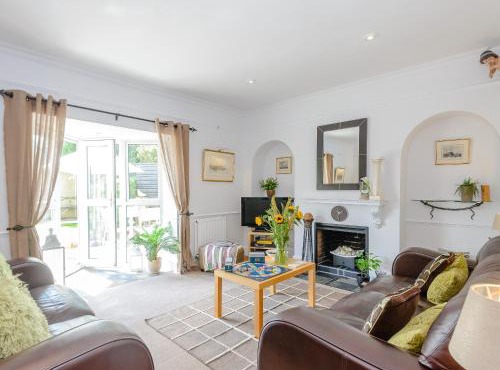 Number 1 Admiralty Cottages