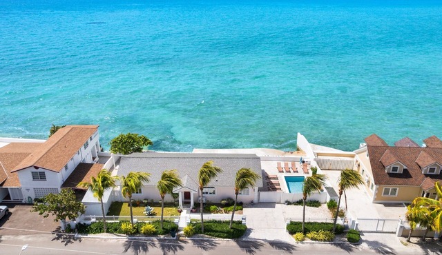 Ocean Paradise, 35 Steps into sea! Private Pool,Beach-10min Walk, Near Atlantis!
