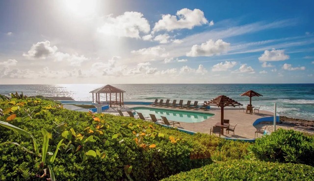 Ocean View Cottage at Abaco Inn