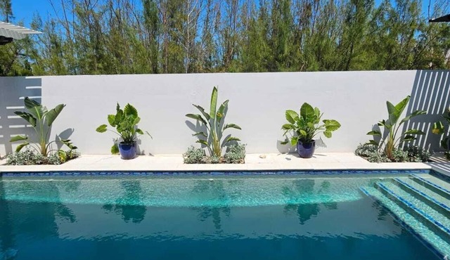 Ocean View Luxury Villa - Private Pool, AC & Wi-Fi, 5 Min Drive to Beach