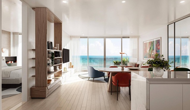Oceanfront w/Private Balcony- New Resort on Cable Beach-Close to Downtown Nassau