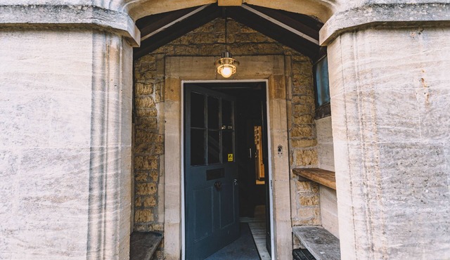 Old Bank Rooms