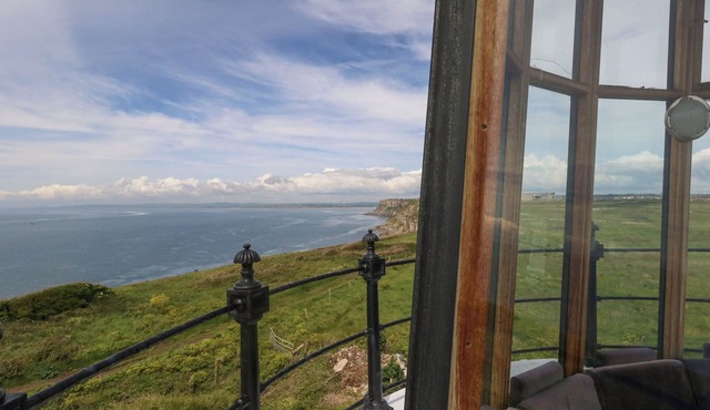 Old Higher Lighthouse Stopes Cottage