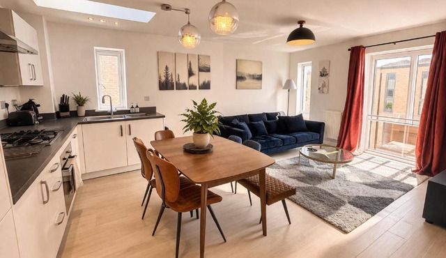 Olea Tree House with Free Parking close to Addenbrooke's