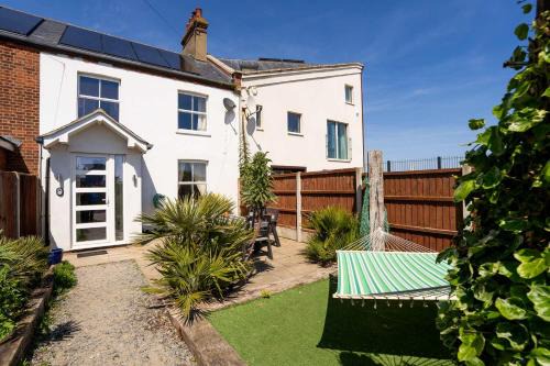 One Coastguard Road Cottage