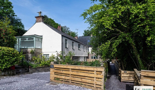 Orchard Cottage and Hot Tubs