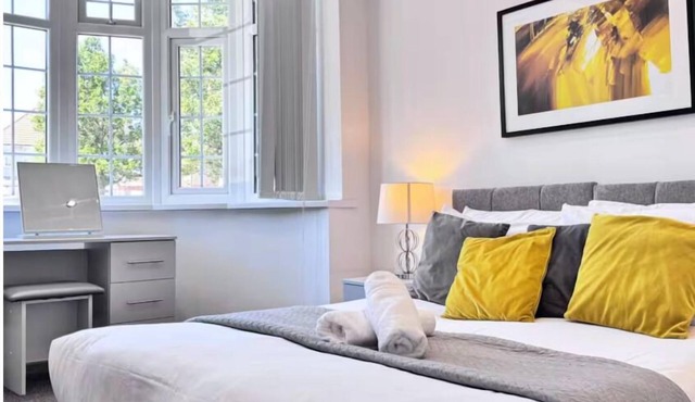 Ox Heathrow Stay