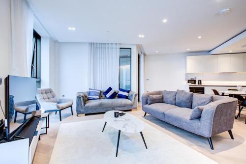 Oxford Street Luxury Skyline Residence