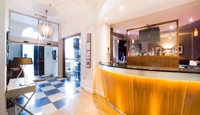 OYO Imperial Hotel