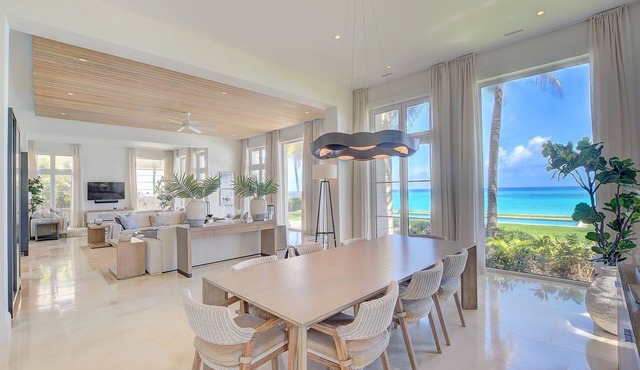 Paradise Beach Villa, OCEANFRONT~Paradise Island~