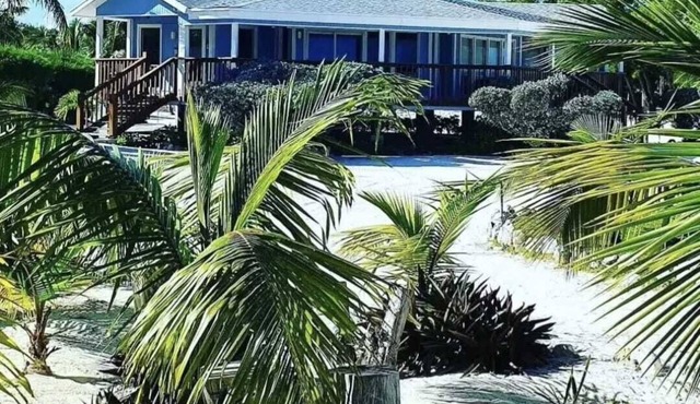 Paradise Beach Main House Beachfront on South Andros Pool, Beach Cabana