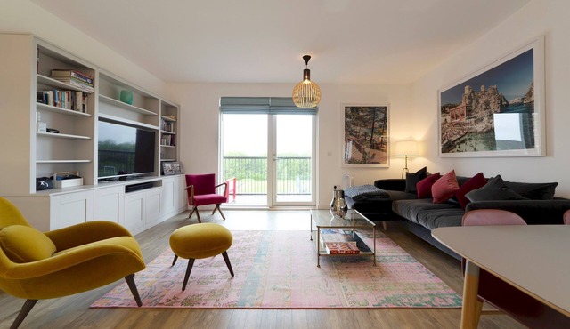 Pass the Keys | Stunning and Spacious Modern Flat - Own Car Park