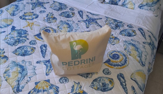 Pedrini Cottages - Newly renovated with AC and WiFi in beautiful Long Island.