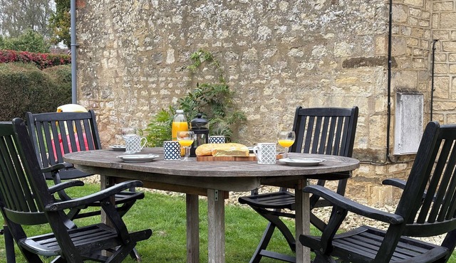 Perfect family getaway, close to Silverstone,Dog-Friendly,Games room and Hot Tub