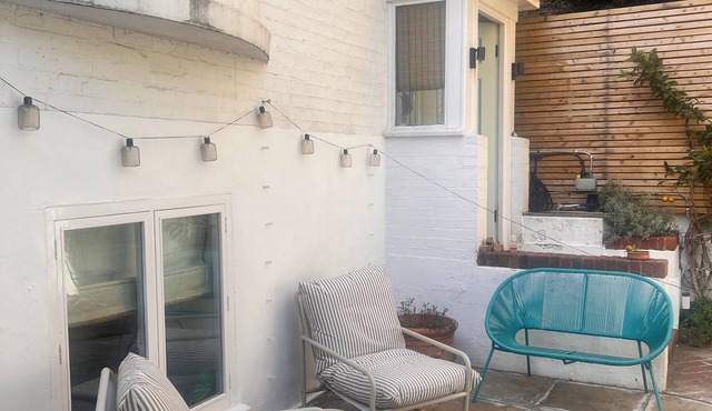 Perfect little house in Chelsea
