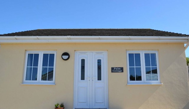 Perfect location for exploring the local 7 bays, Wifi, local amenities