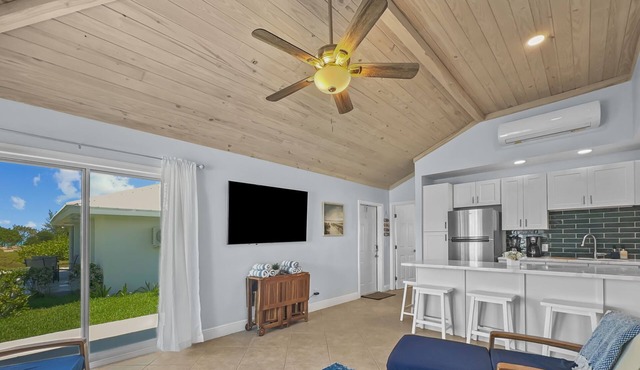 Pet Friendly, Golf Cart Included, Exuma Villa, Treasure Cay, Bahamas