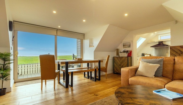 Picturesque Cottage With Views