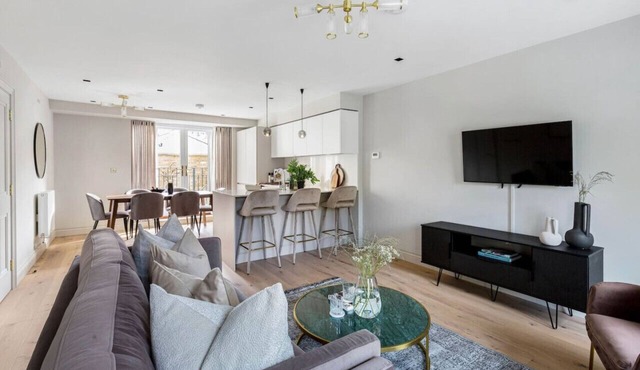 Pimlico Road Chelsea 3 bedroom apartment