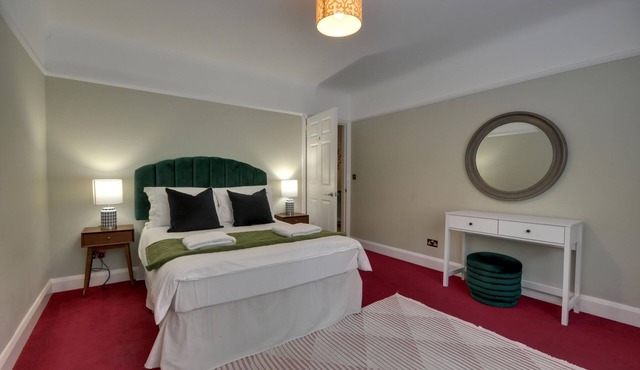 Pippin House - an apartment that sleeps 6 guests in 3 bedrooms