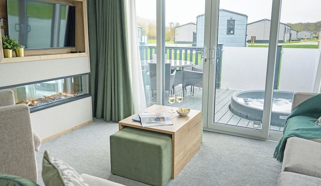 Premium 3 bed HT Pet