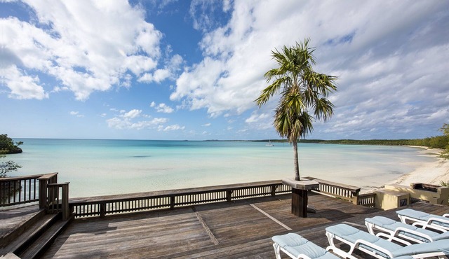 Private 4BR Home Directly on Stunning Caribbean Ten Bay Beach