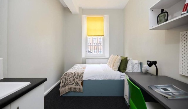 Private 6-Room Cluster in Central Westminster – Ideal for Groups