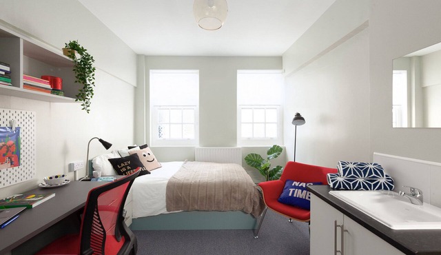 Private Double Room near London Eye & Big Ben | Zone 1 Westminster