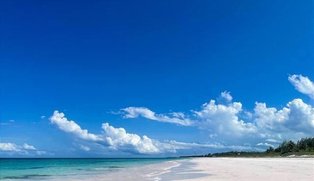 Private Home With Ocean Views, Short Walk to Beach & Club w/Pool, Tennis, Gym