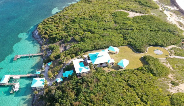 Private Paradise with Deep Water Dock-Ocean, Bay, Tilloo Cut