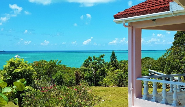 Private Waterfront Home With 180* Sea Views - 2 Bed/2Bath
