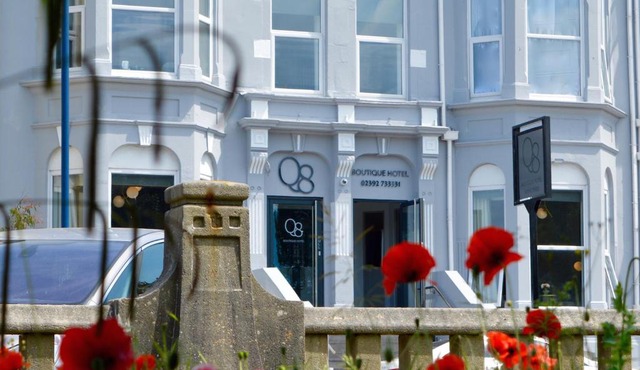 Q8 Boutique Hotel