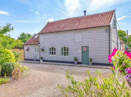 Queens Barn