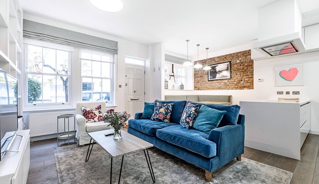 Quiet Mews House 2Bed 2Bath South Kensington Wi-Fi