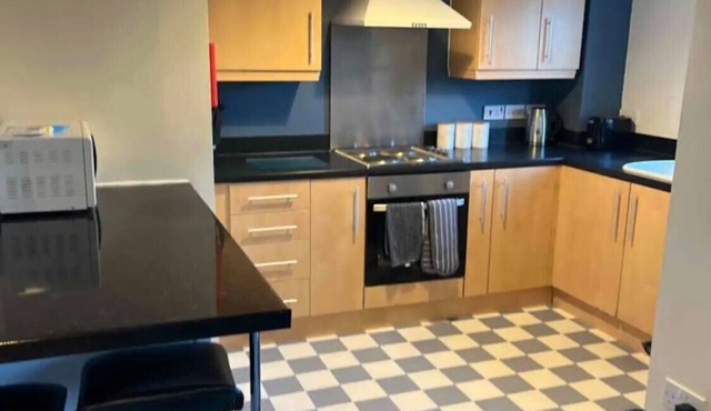 Quite 3 BR Flat With a View - Free Parking