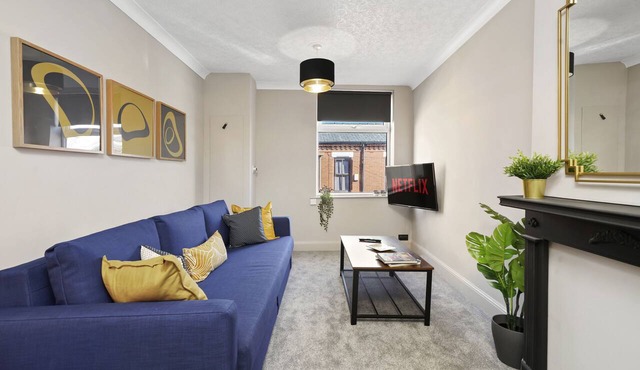 Red Rum Apartment by Stone Pit Apartments