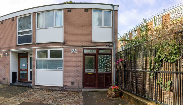 Regent's Park, Sleeps 8, Pet Friendly & Garden