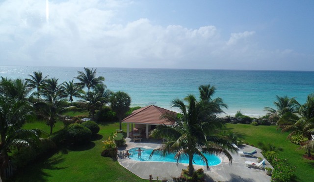 Relax to the sound of the ocean as you fall asleep