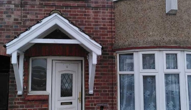 Remarkable 3-Bed House in Hounslow